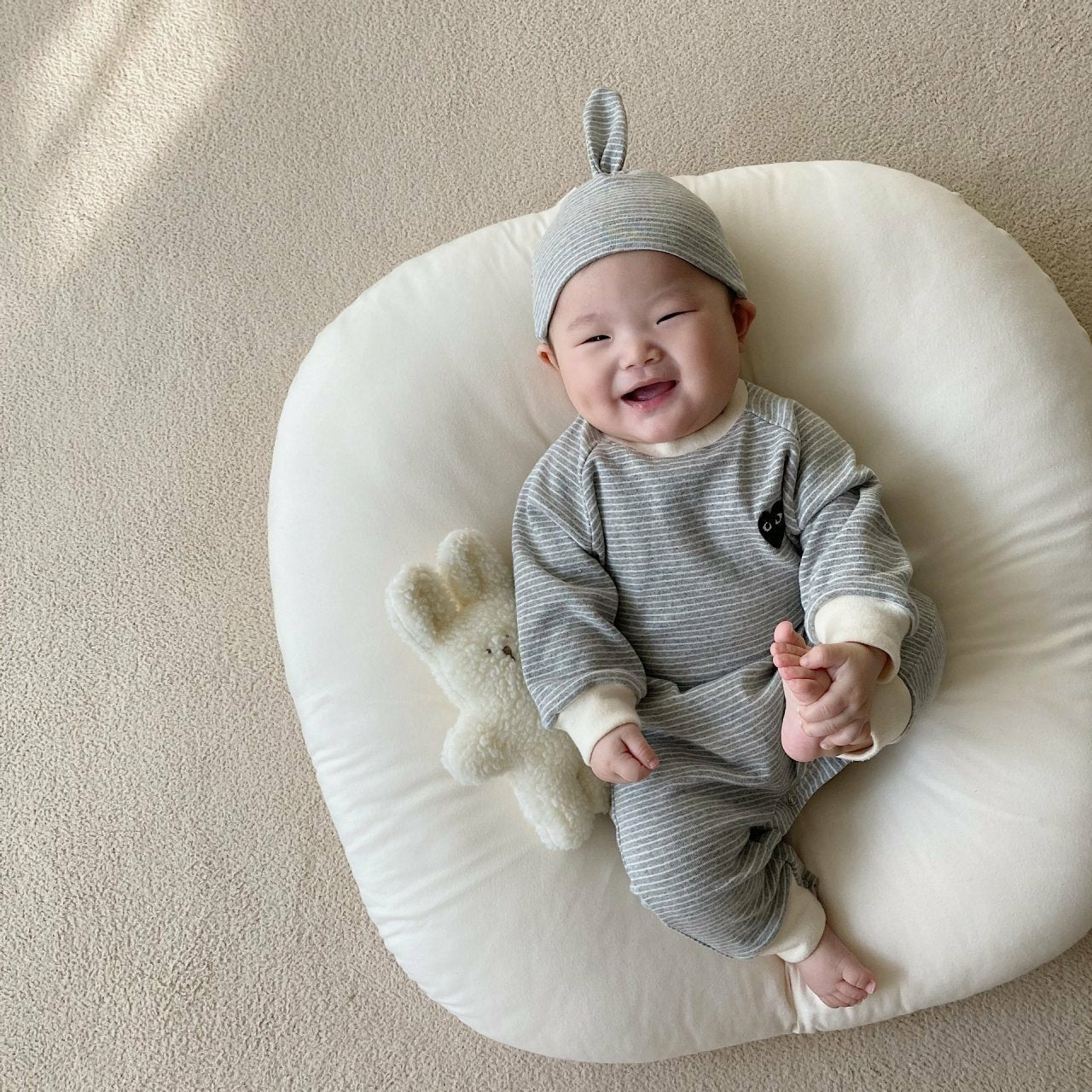 [PRE-ORDER] Chewy Heart Body Suit + Bonnet Set