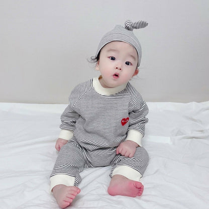 [PRE-ORDER] Chewy Heart Body Suit + Bonnet Set