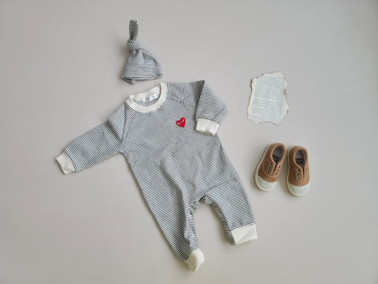 [PRE-ORDER] Chewy Heart Body Suit + Bonnet Set
