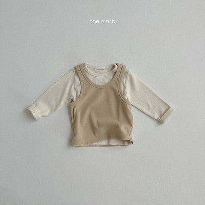 [PRE-ORDER] Eyelet Round T-Shirts