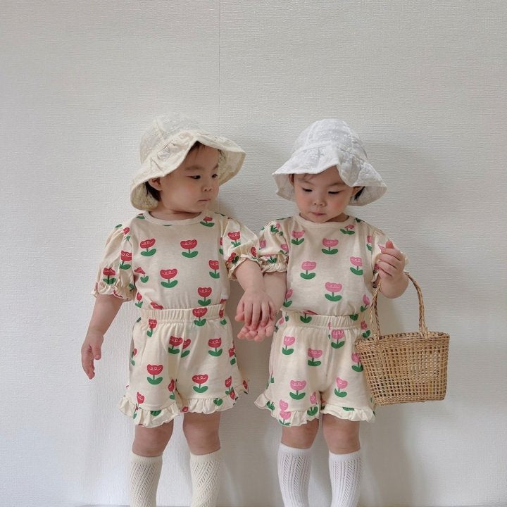 [PRE-ORDER] Tulip Frill Top Bottom Set
