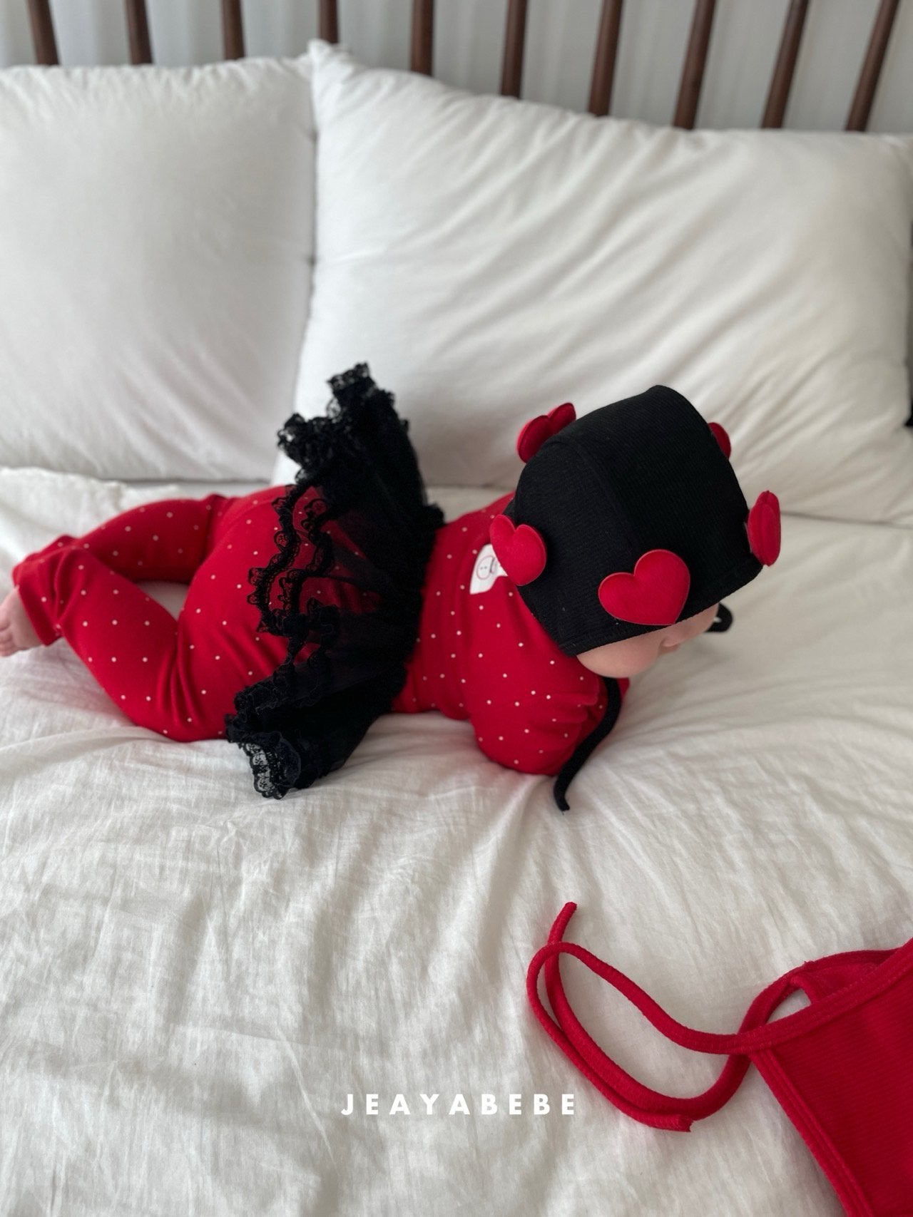 [PRE-ORDER] Heart Bonnet