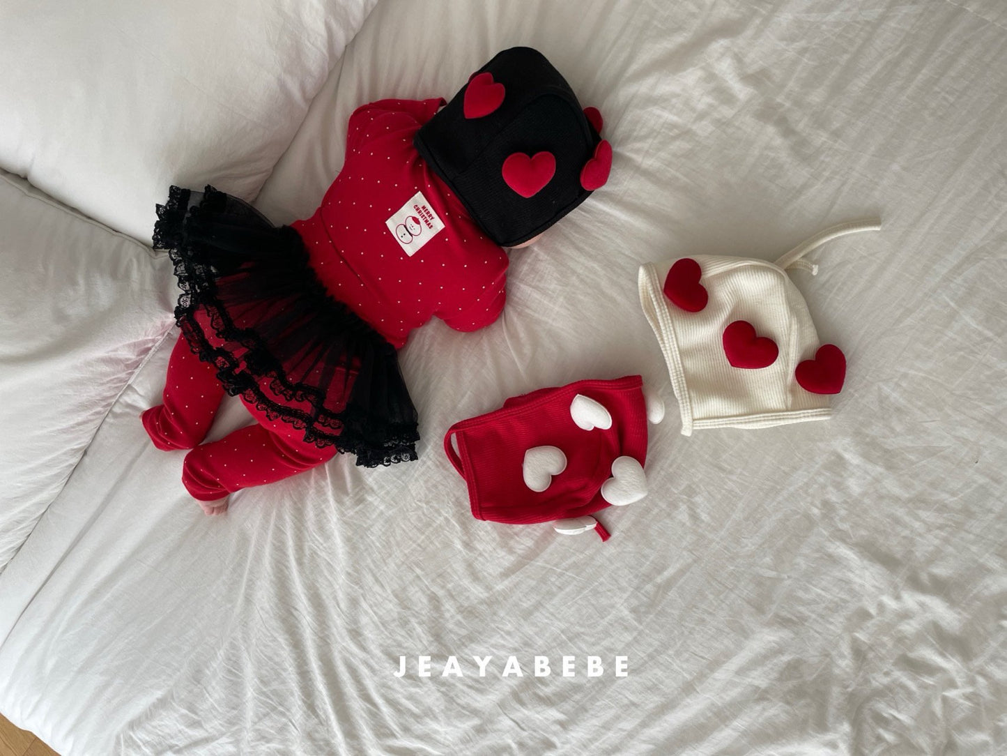 [PRE-ORDER] Heart Bonnet