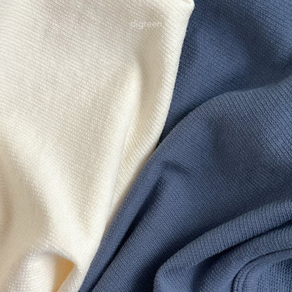 [PRe-ORDER[ Trust Sweatshirts