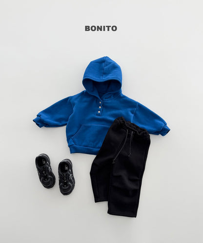 [PRE-ORDER] Knee Tuck Pants