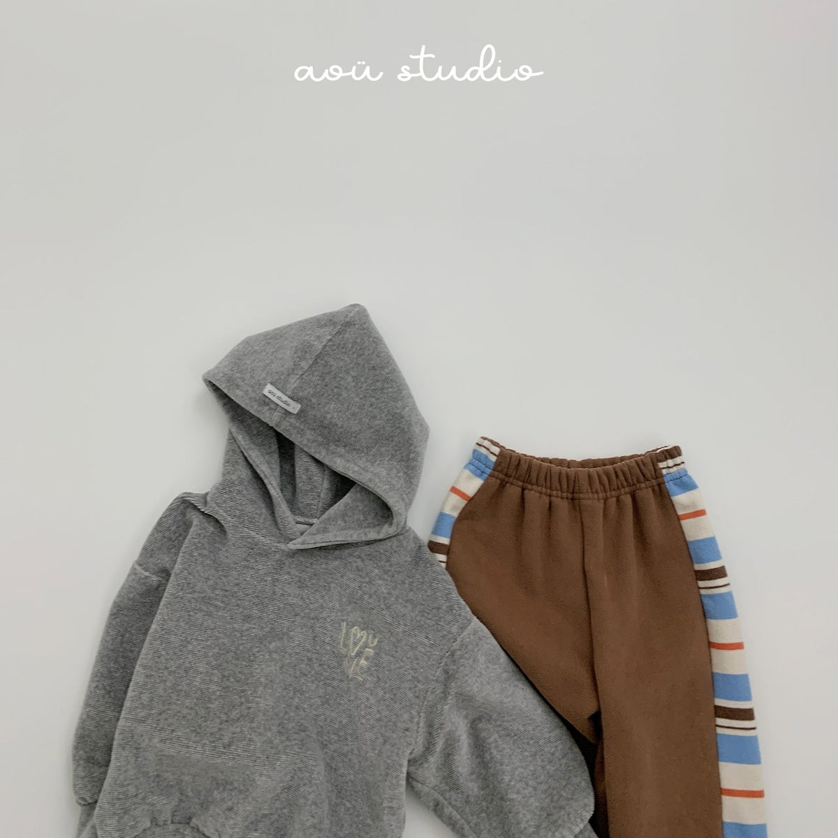 [PRE-ORDER] Beluga Hoodie Sweatshirts