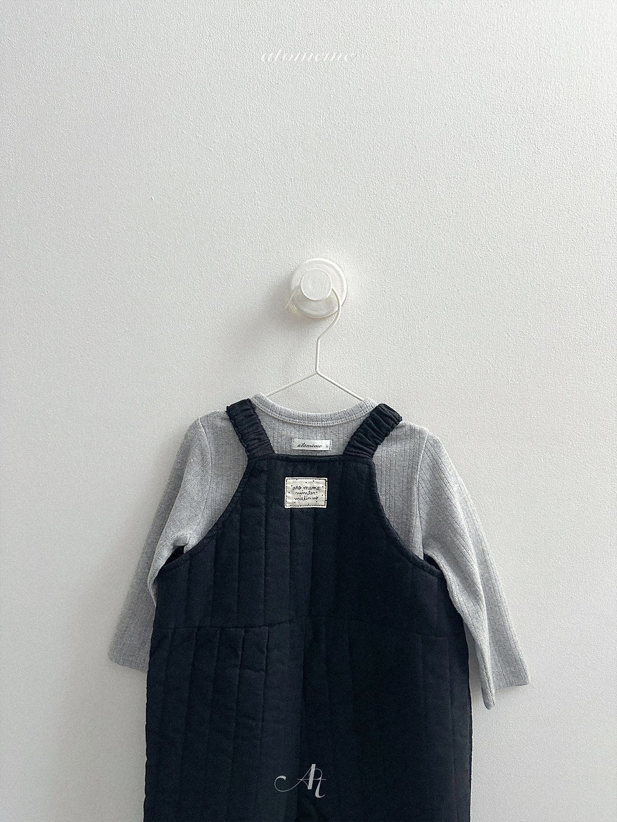 [PRE-ORDER] Rene Eyelet T-Shirts