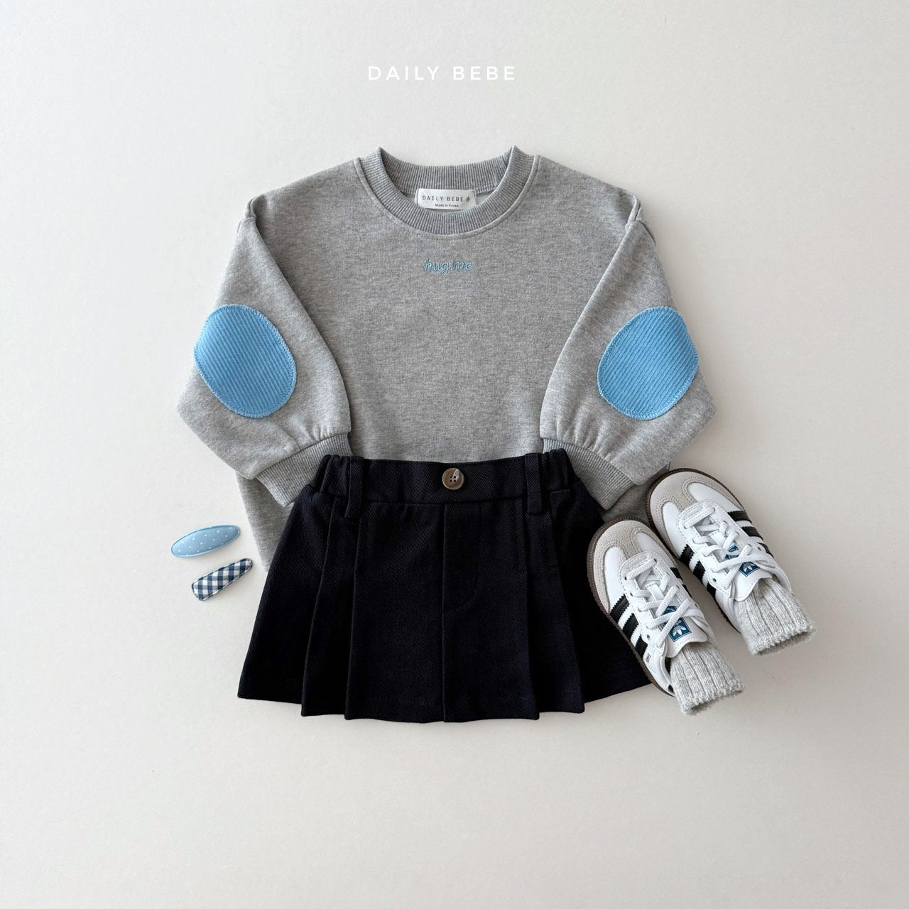 [PRE-ORDER] Hug Me Sweatshirts