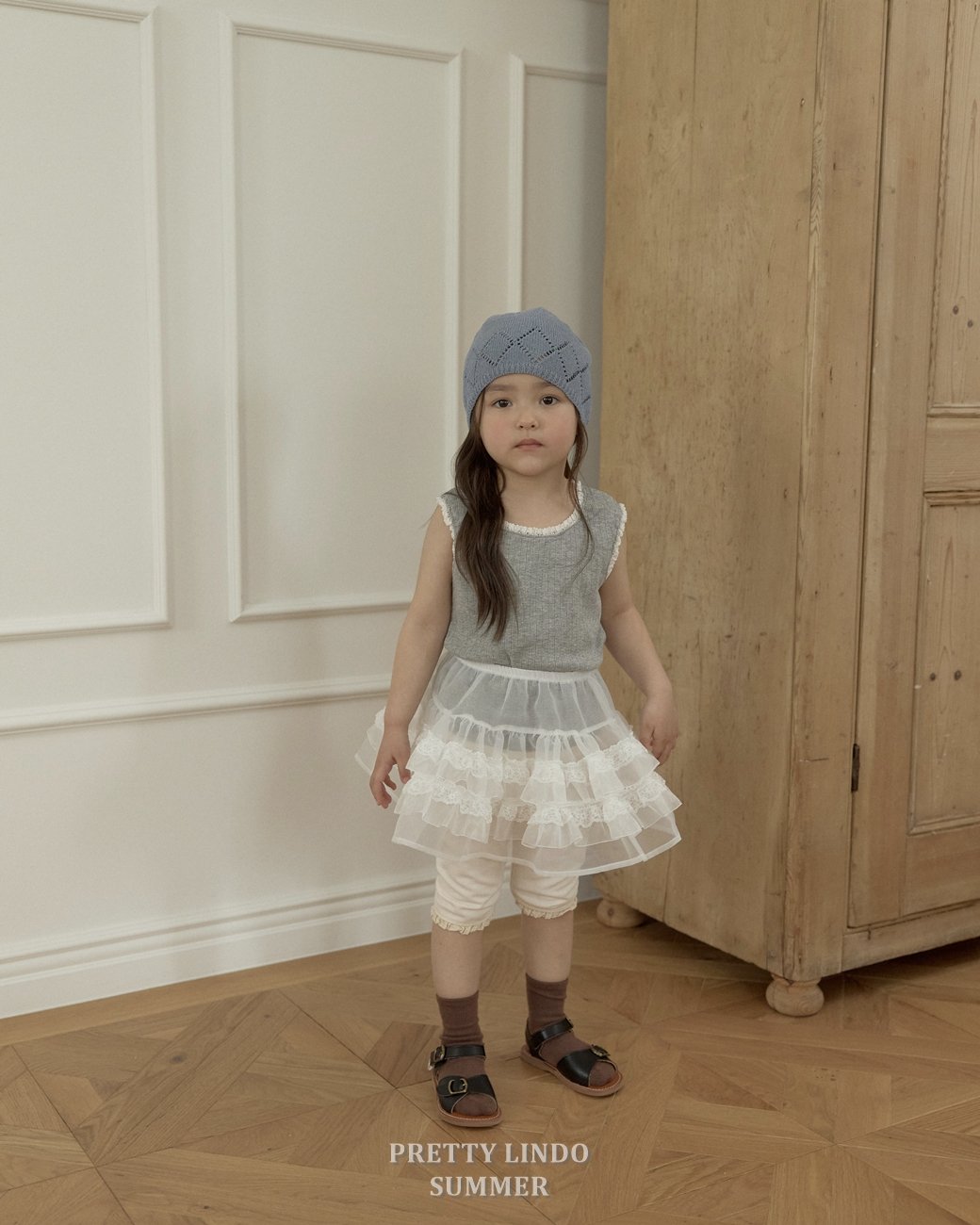 [PRE-ORDER] Lace Sleeveless T-Shirts