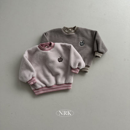 [PRE-ORDER] Apple Sherpa Sweatshirts