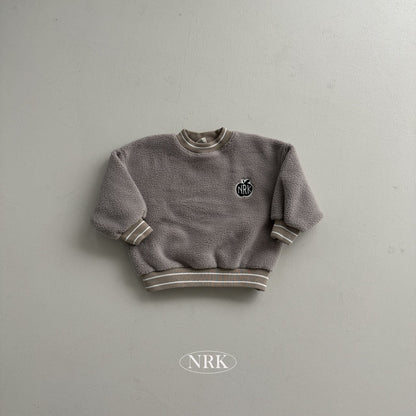 [PRE-ORDER] Apple Sherpa Sweatshirts