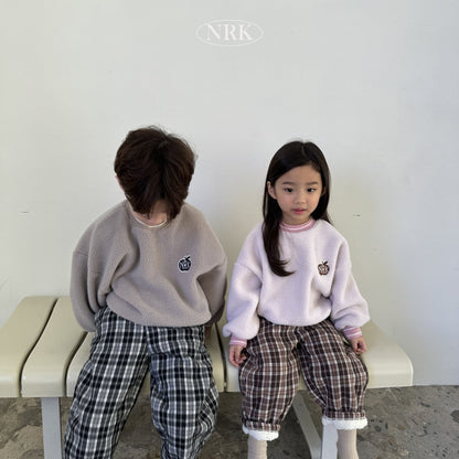 [PRE-ORDER] Apple Sherpa Sweatshirts