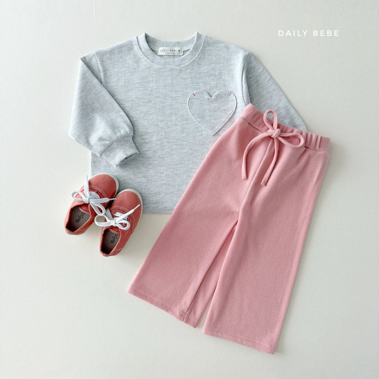 [PRE-ORDER] Heart Pocket T-Shirts