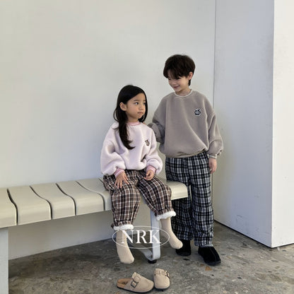 [PRE-ORDER] Apple Sherpa Sweatshirts