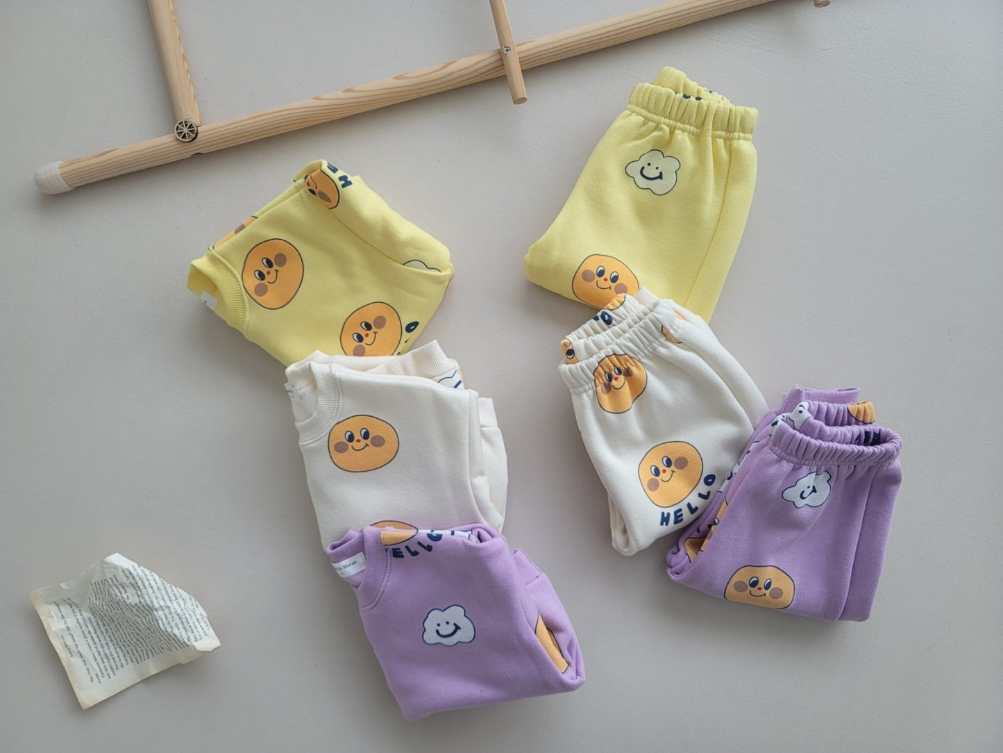 [PRE-ORDER] Cloud Smile Top Bottom Set