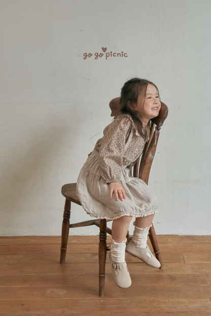 [PRE-ORDER] Anna Knee Socks