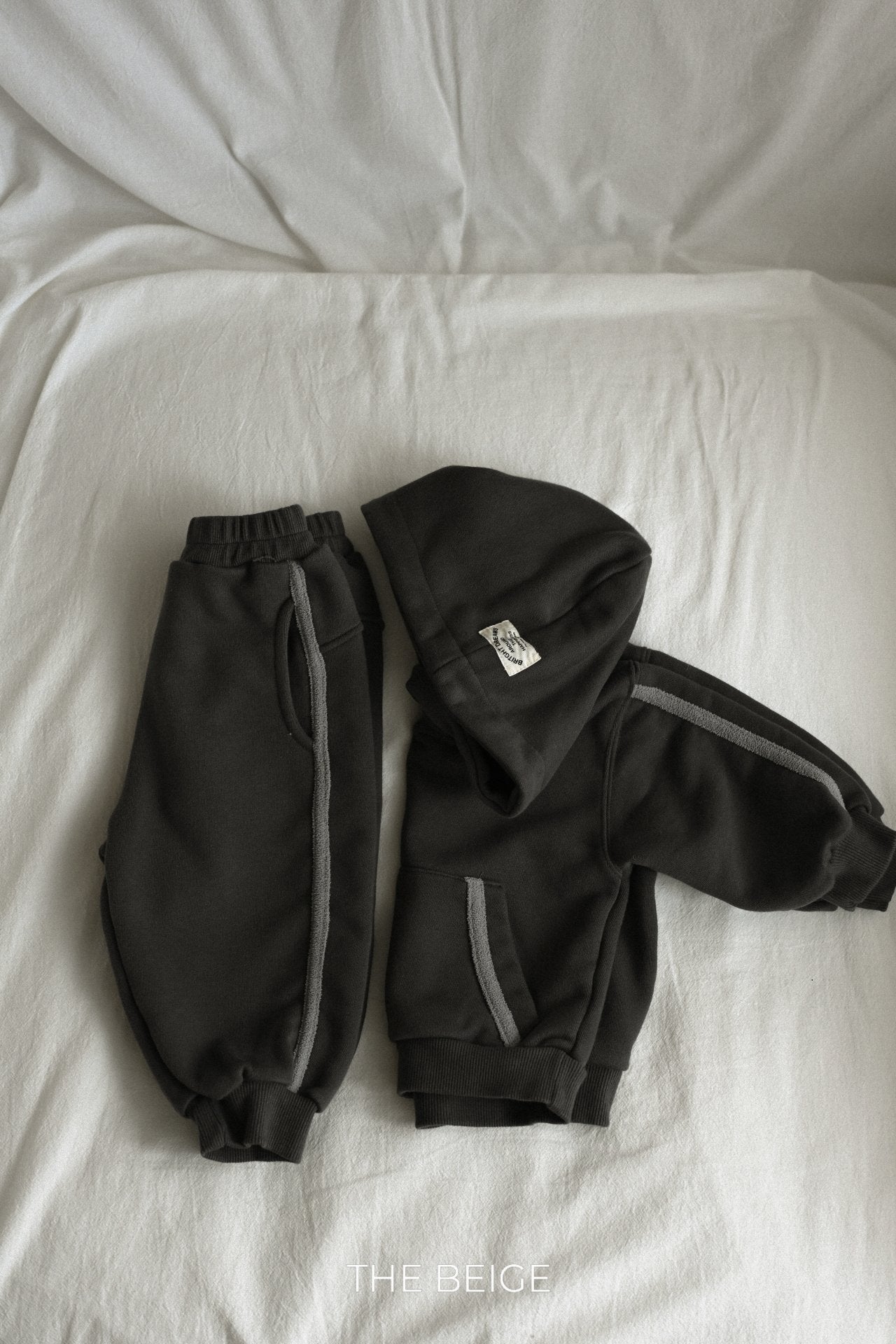 [PRE-ORDER] Tape Hoodie Top Bottom Set