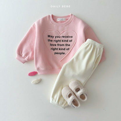 [PRE-ORDER] Heart Patch Sweatshirts