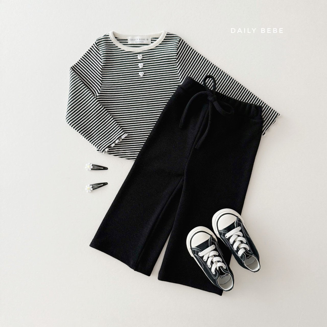 [PRE-ORDER] Stripe Button T-Shirts