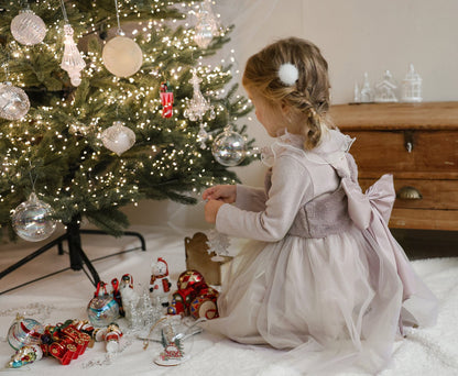 [PRE-ORDER] Evelyn T-Shirts