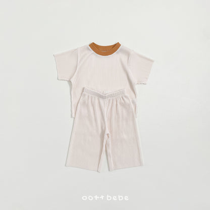 [PRE-ORDER] Barbie Pleats Top Bottom Set (Mom Couple)