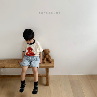 [PRE-ORDER] And Rabbit T-Shirts