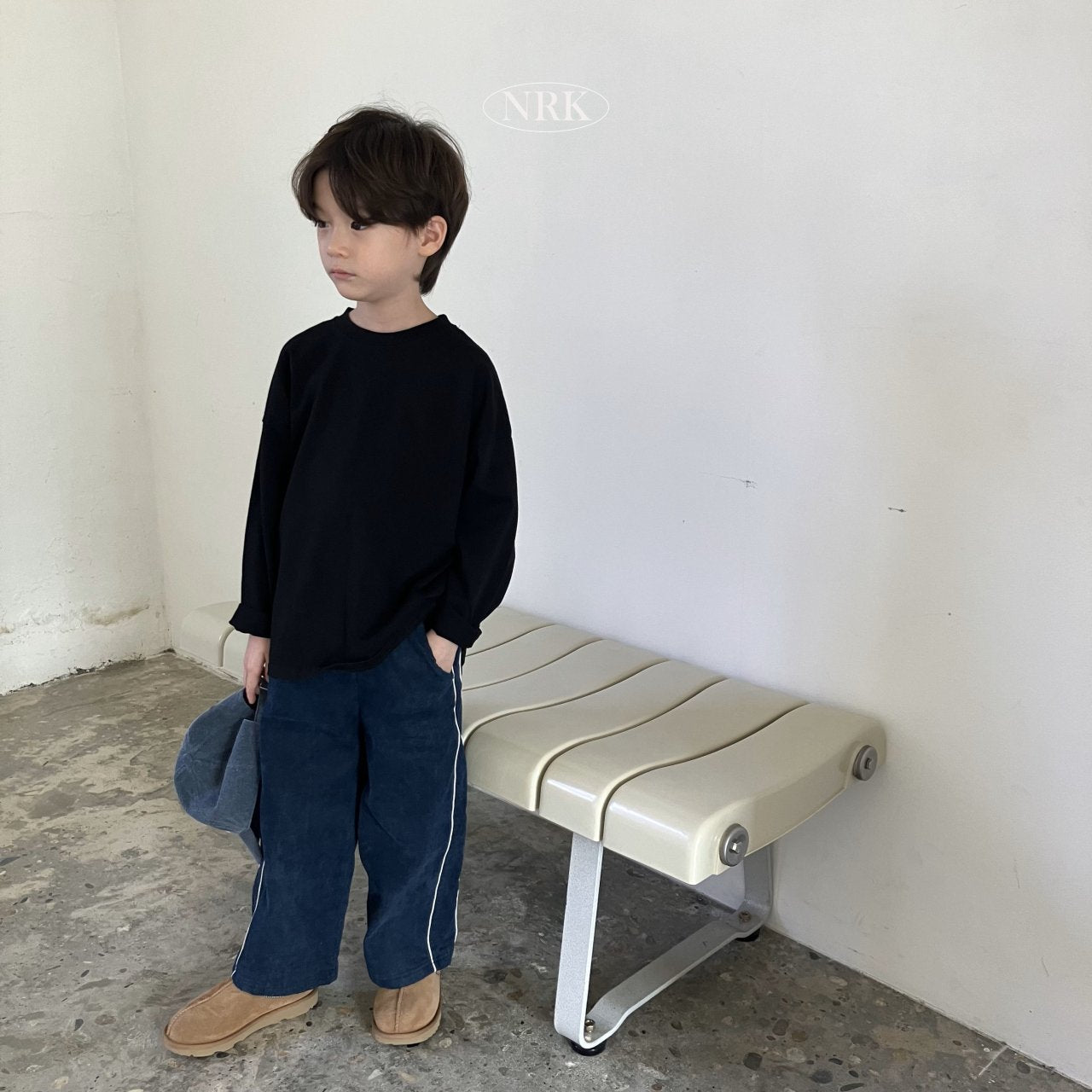 [PRE-ORDER] Basic Slit T-Shirts