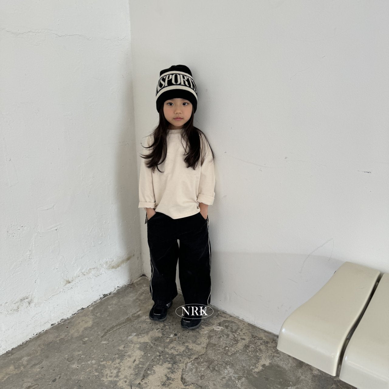 [PRE-ORDER] Basic Slit T-Shirts