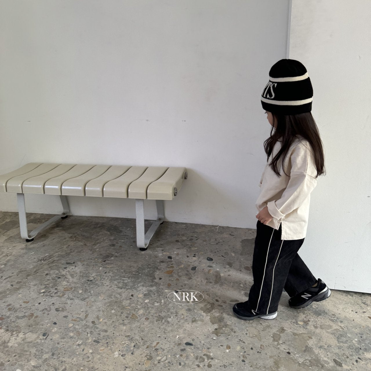 [PRE-ORDER] Basic Slit T-Shirts