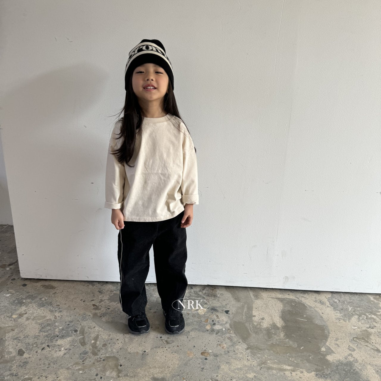 [PRE-ORDER] Basic Slit T-Shirts