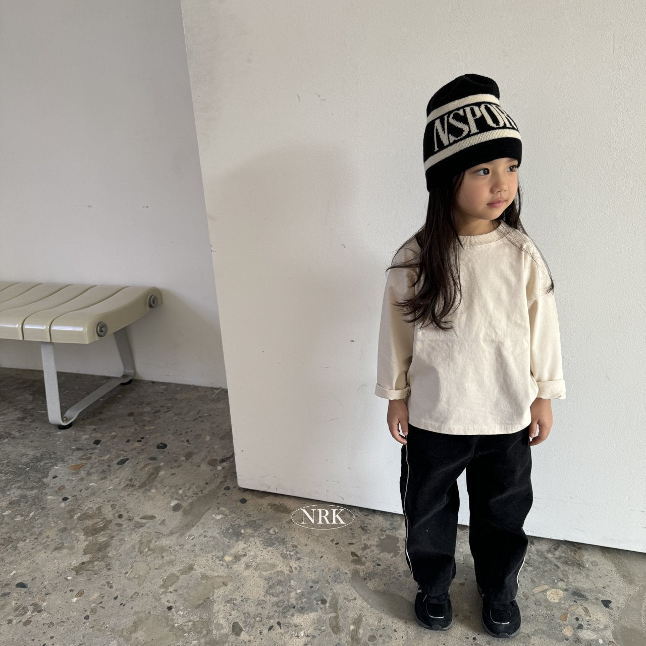 [PRE-ORDER] Basic Slit T-Shirts