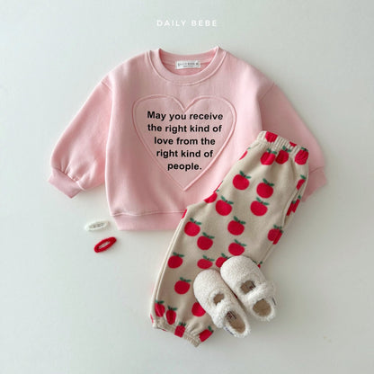 [PRE-ORDER] Heart Patch Sweatshirts