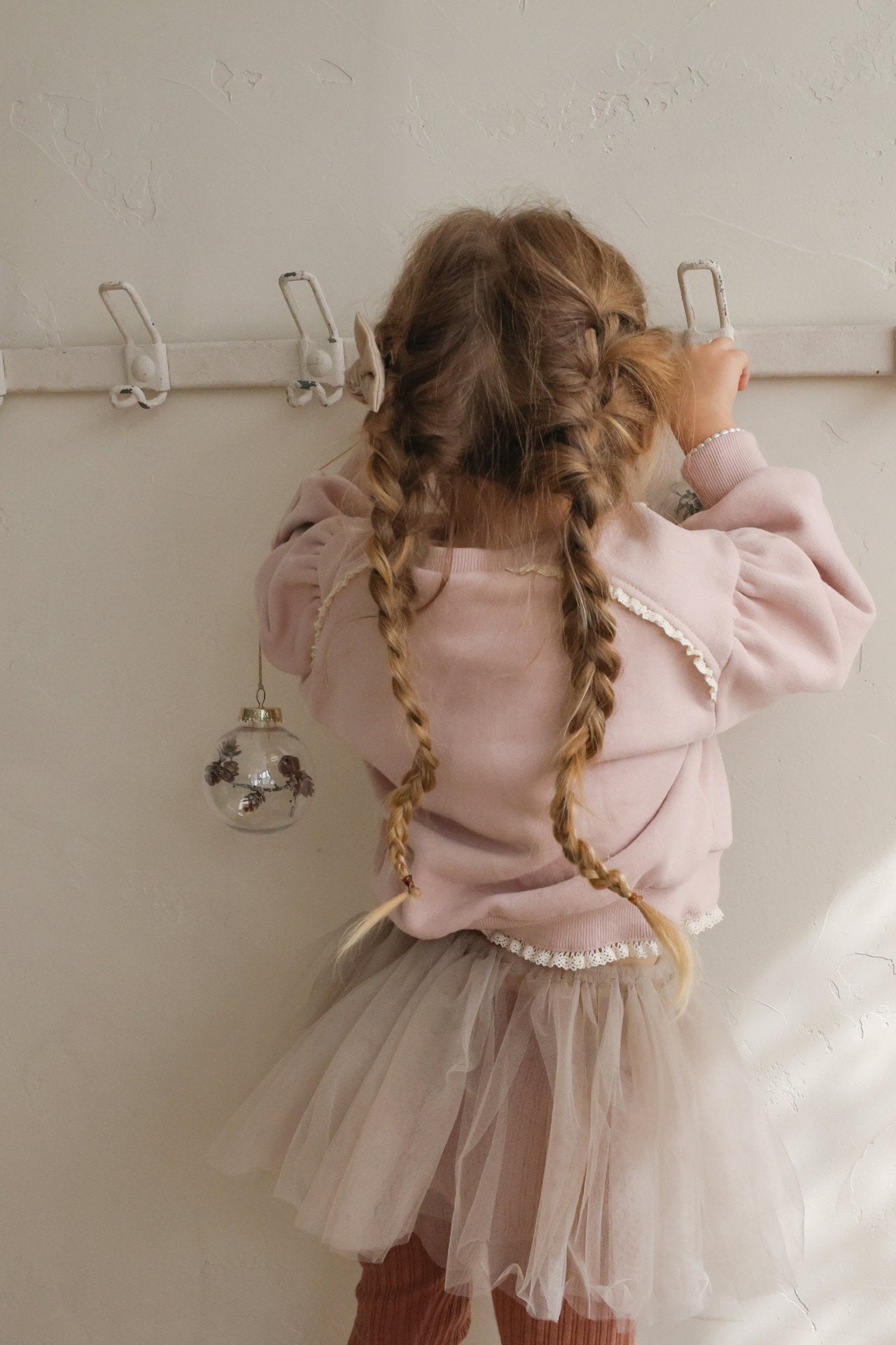 [PRE-ORDER] Rose Sweatshirts