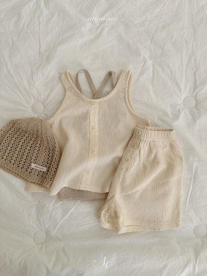 [PRE-ORDER] Ritz Sleeveless Blouse