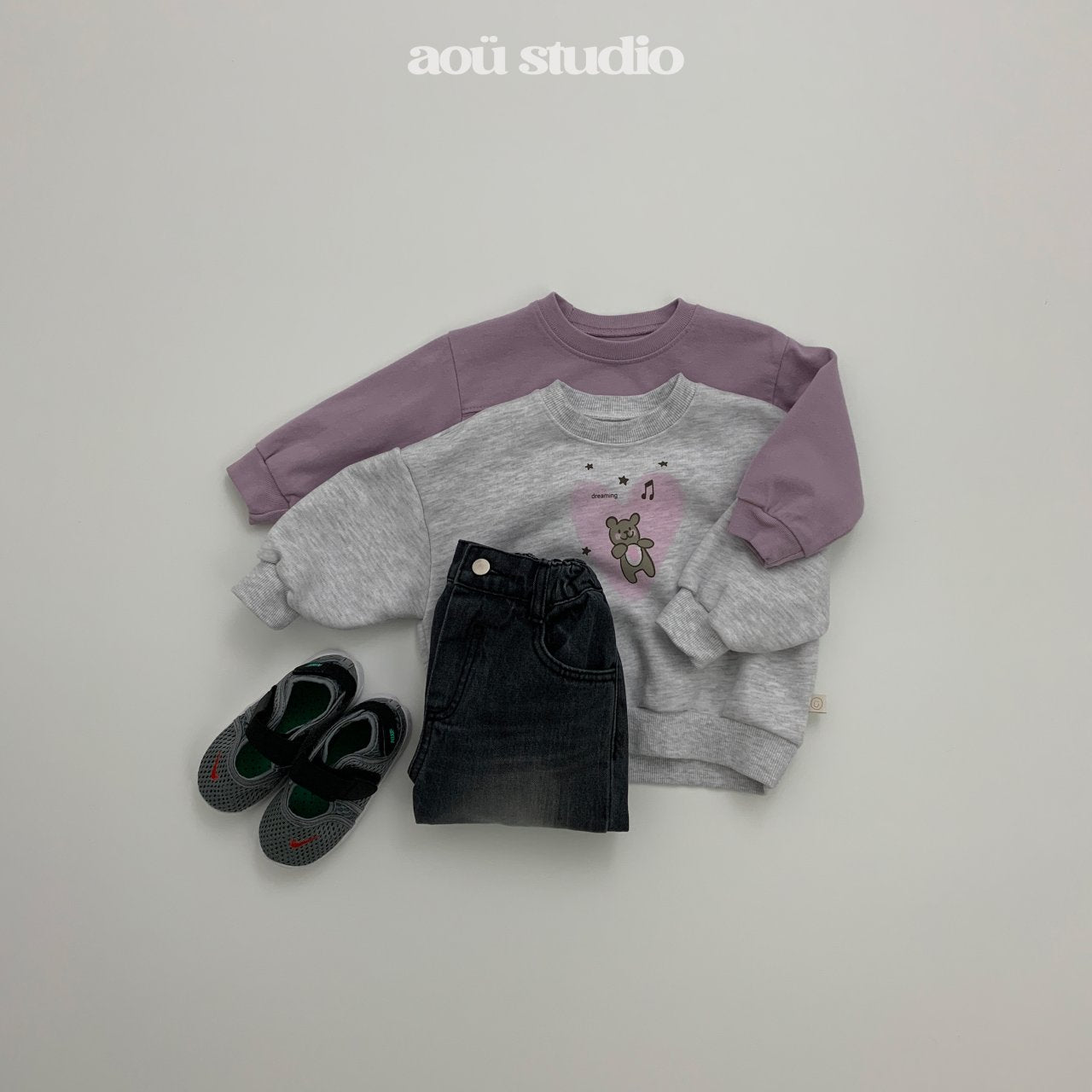 [PRE-ORDER] Dreaming Sweatshirts