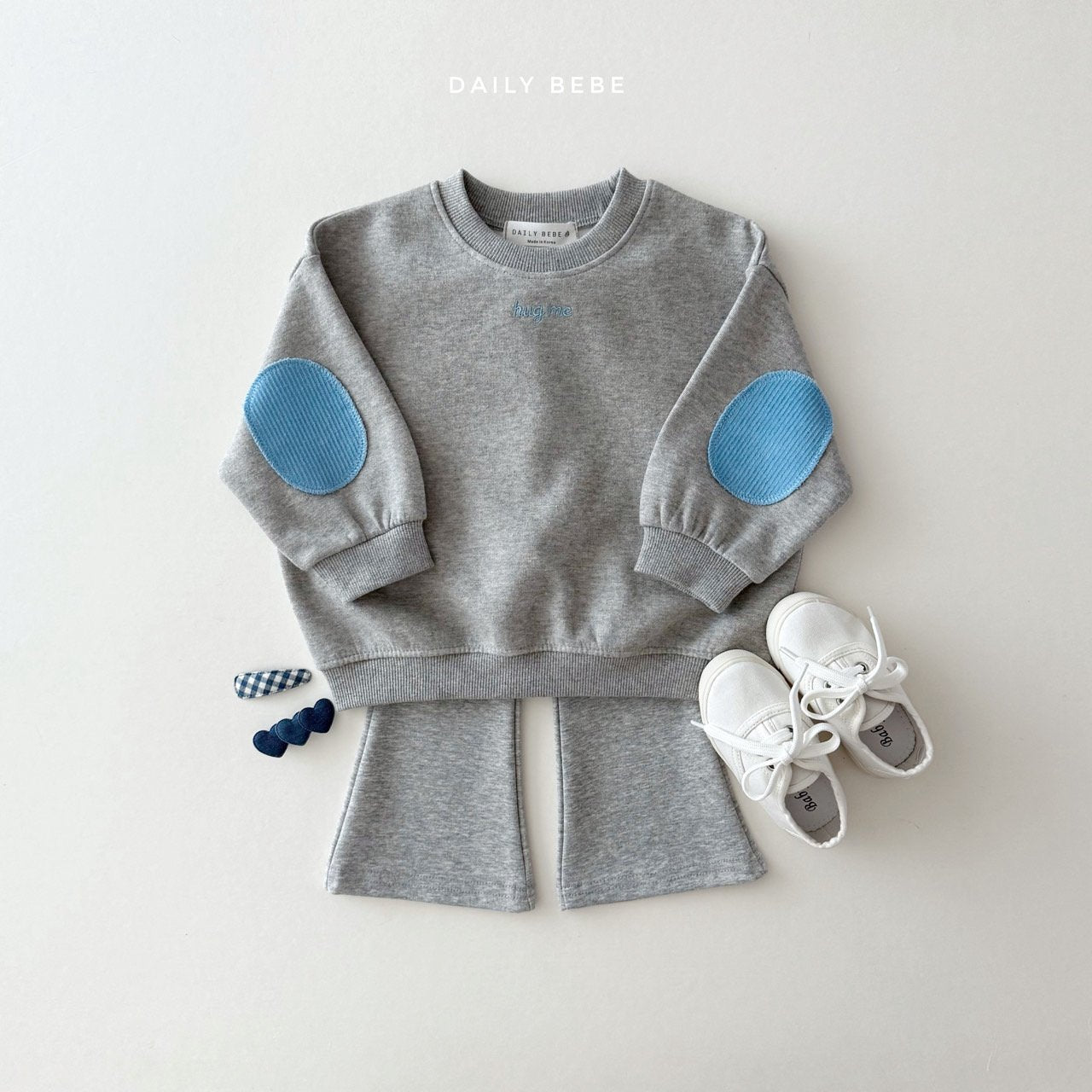 [PRE-ORDER] Hug Me Sweatshirts