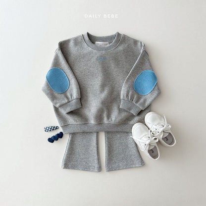 [PRE-ORDER] Hug Me Sweatshirts