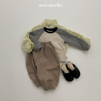 [PRE-ORDER] Shirring Windbreaker