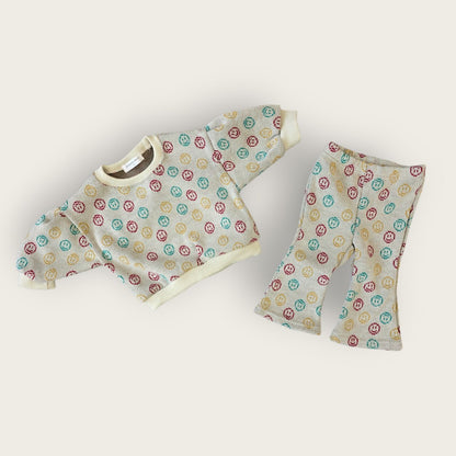 [PRE-ORDER] Smile Top Boot-Cut Set