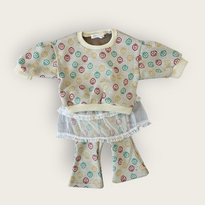 [PRE-ORDER] Smile Top Boot-Cut Set