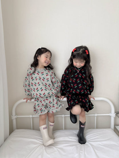 [PRE-ORDER] Cherry Frill Top Bottom Set