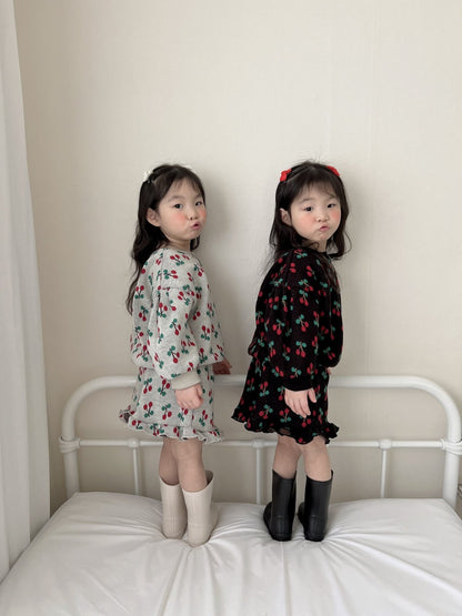 [PRE-ORDER] Cherry Frill Top Bottom Set