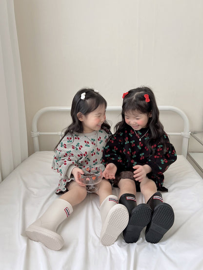 [PRE-ORDER] Cherry Frill Top Bottom Set