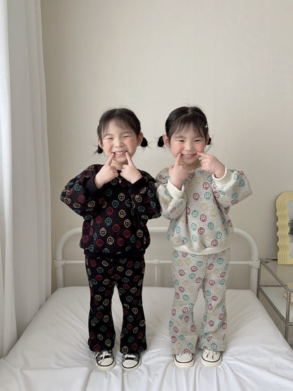 [PRE-ORDER] Smile Top Boot-Cut Set