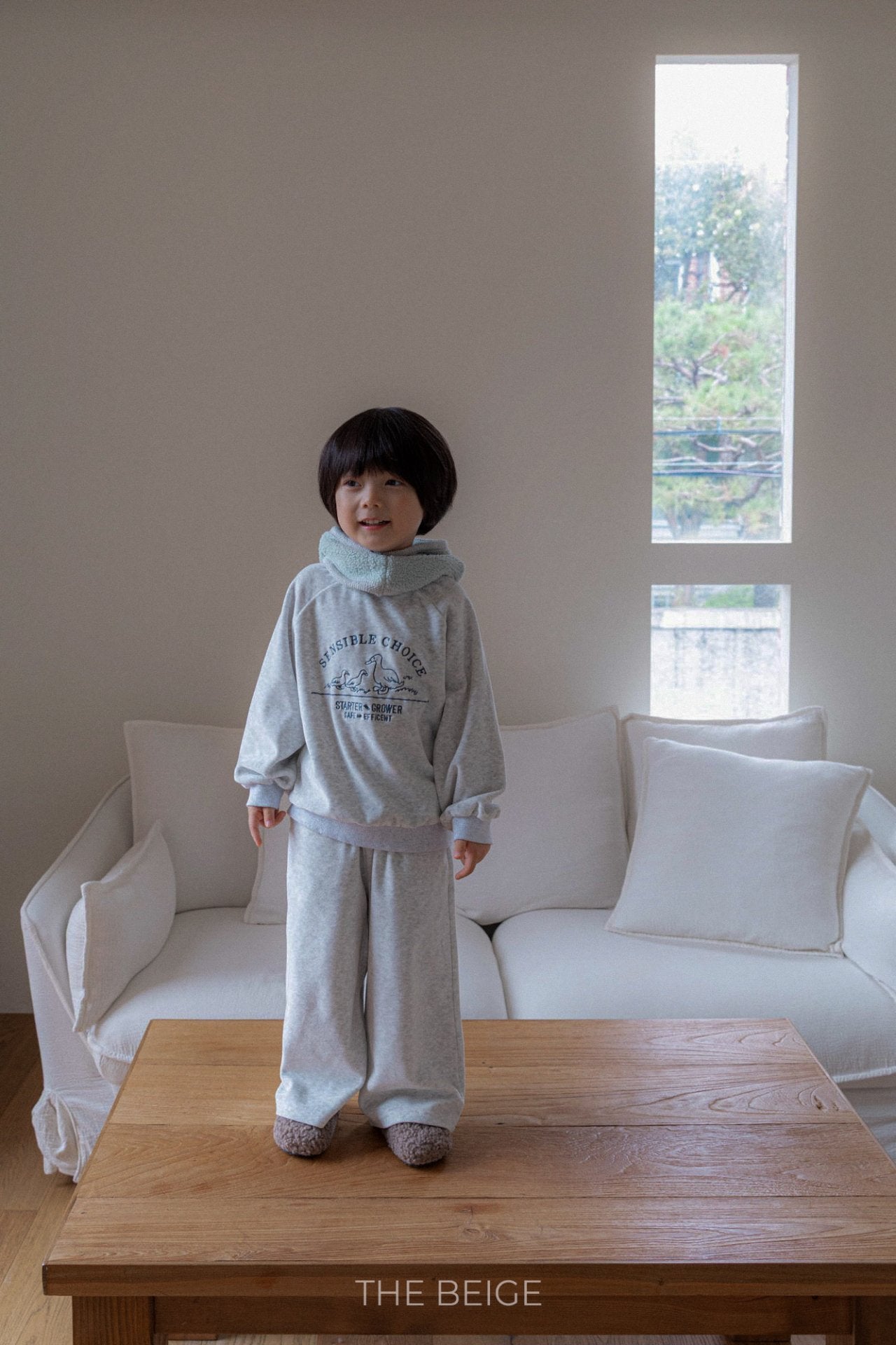 [PRE-ORDER] Velour Sweatshirts