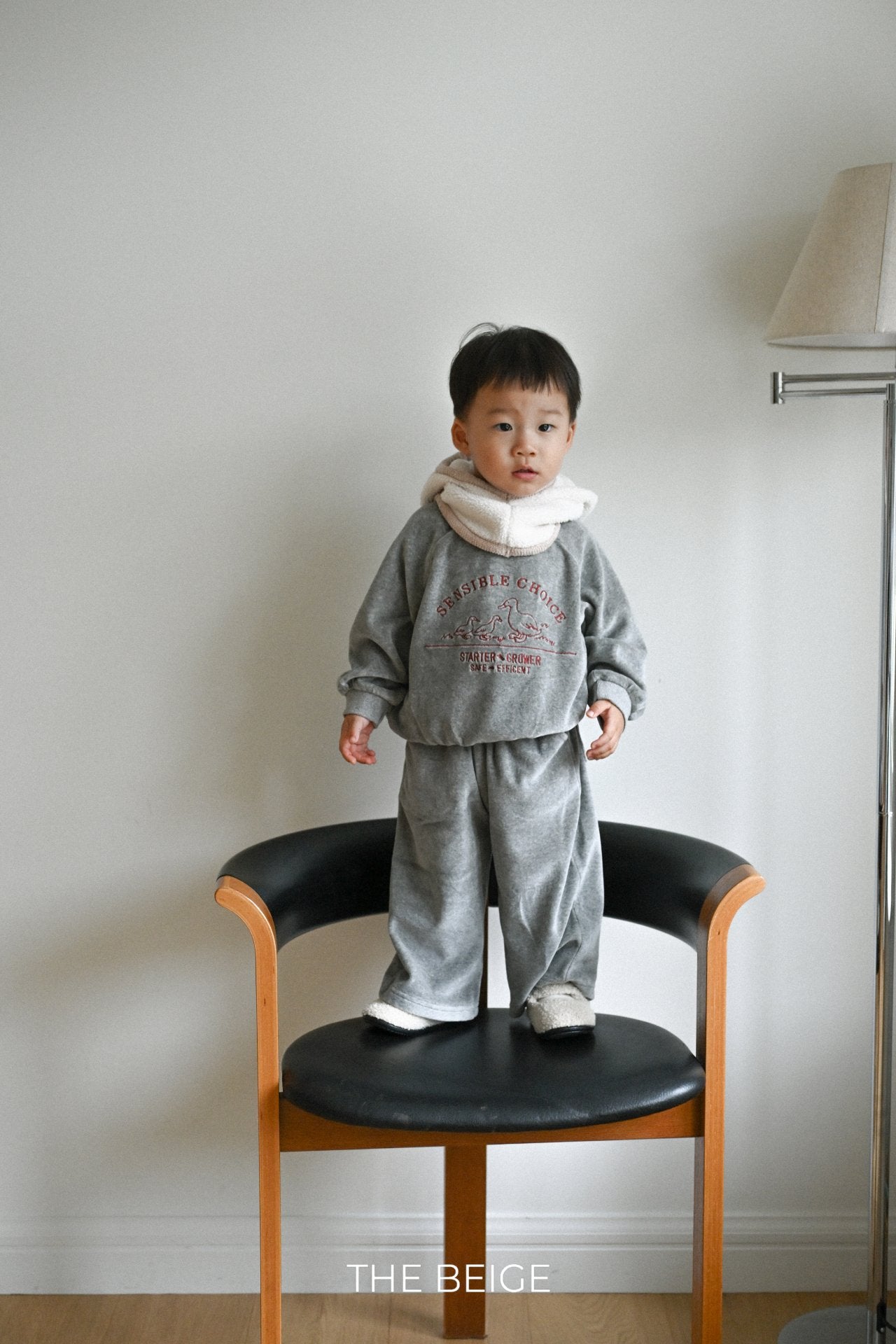 [PRE-ORDER] Velour Sweatshirts