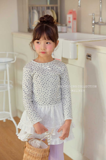 Rose Crop T-Shirts [Oatmeal/L(4-5yr)]