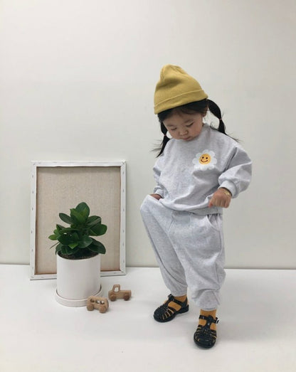 [PRE-ORDER] Daisy Smile Top Bottom Set