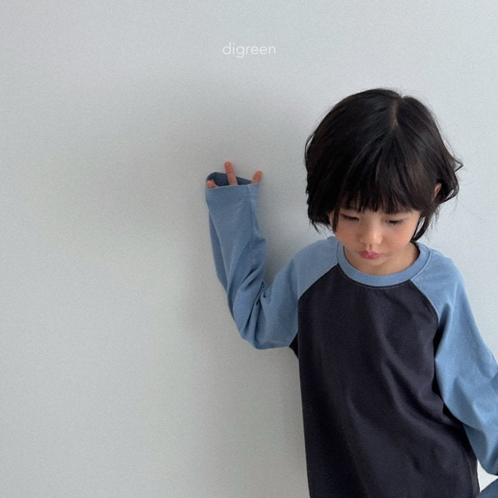 [PRE-ORDER] Slit Raglan T-Shirts