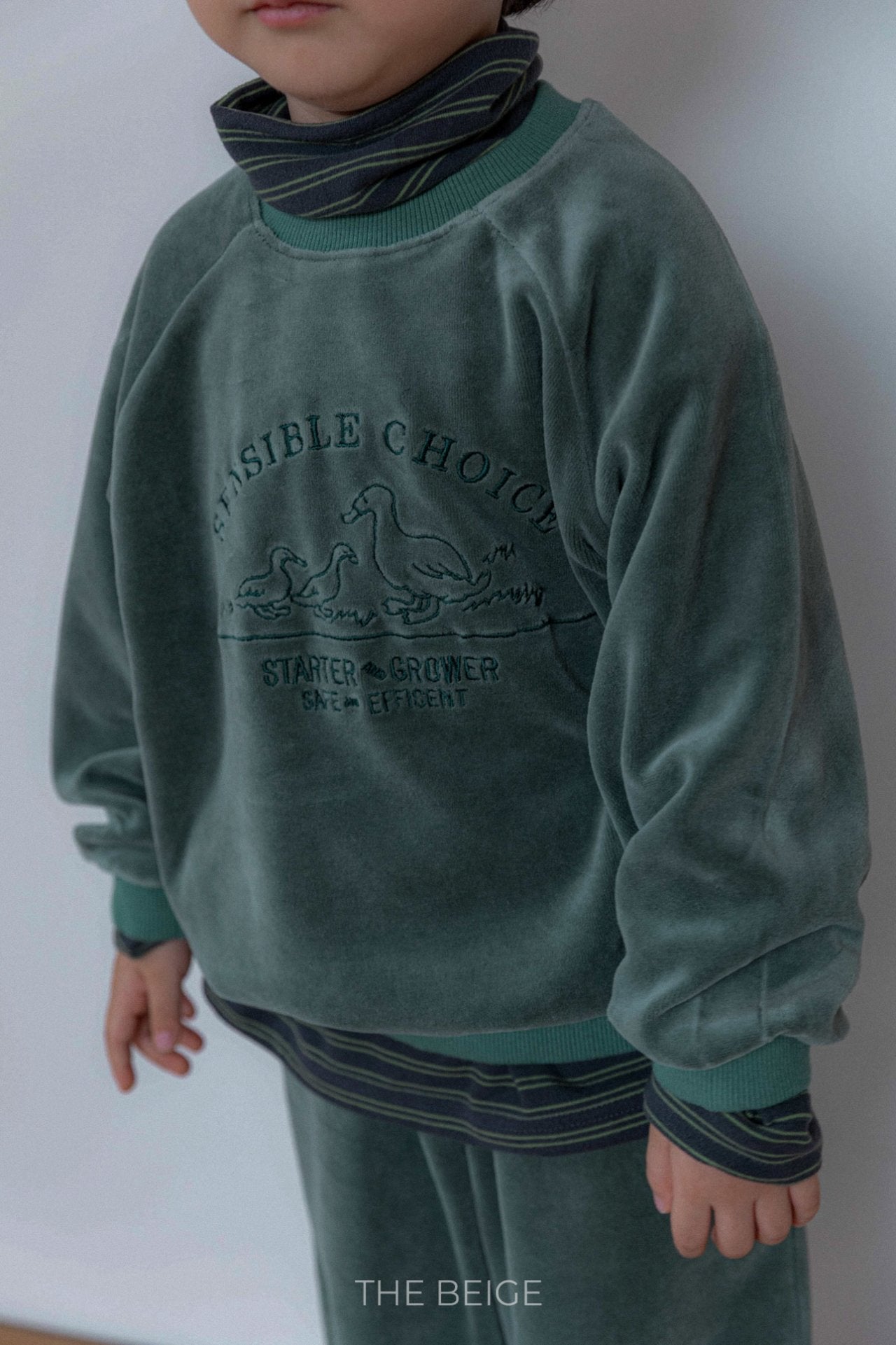 [PRE-ORDER] Velour Sweatshirts